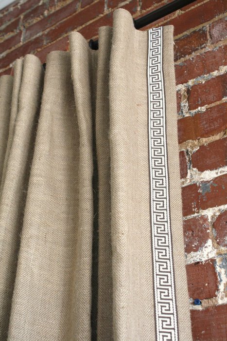 фото штор в греческом стиле из мешковины