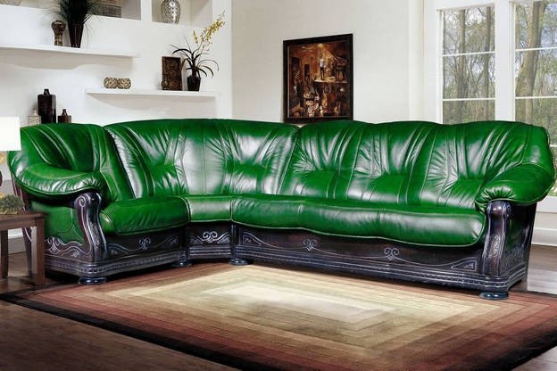 зеленый кожаный диван